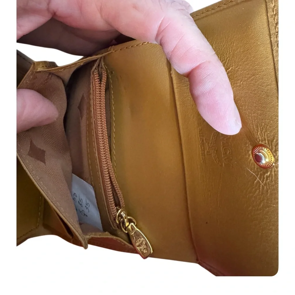 MCM authentic visetos